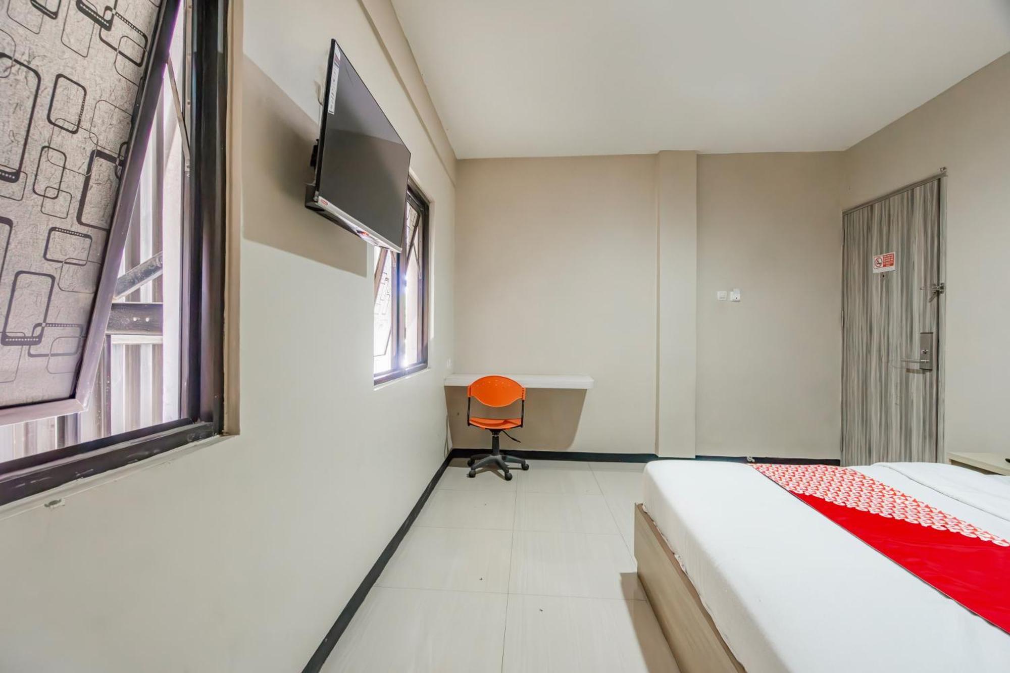 סוראבאיה Ace Business Hotel Galaxy מראה חיצוני תמונה
