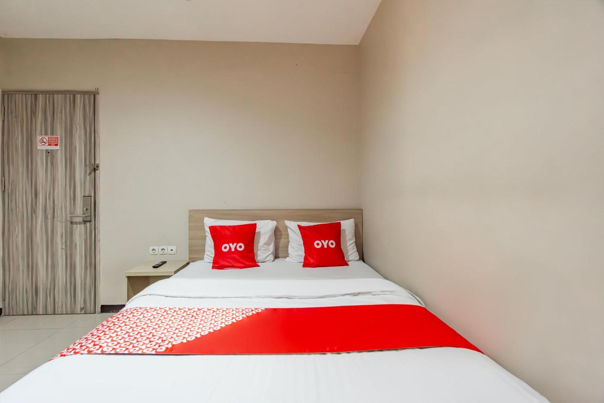 סוראבאיה Ace Business Hotel Galaxy מראה חיצוני תמונה