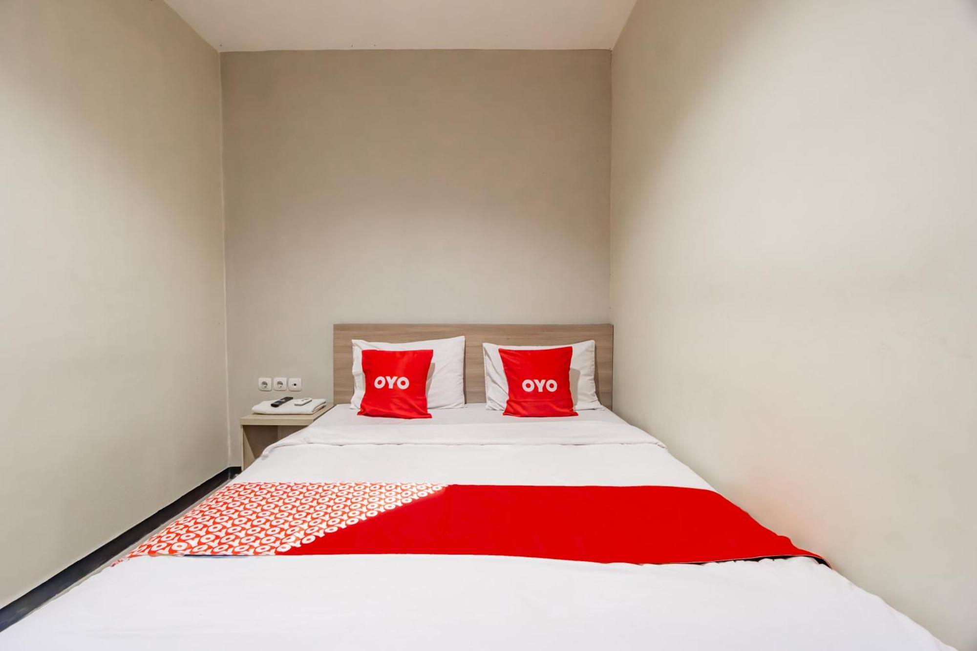 סוראבאיה Ace Business Hotel Galaxy מראה חיצוני תמונה
