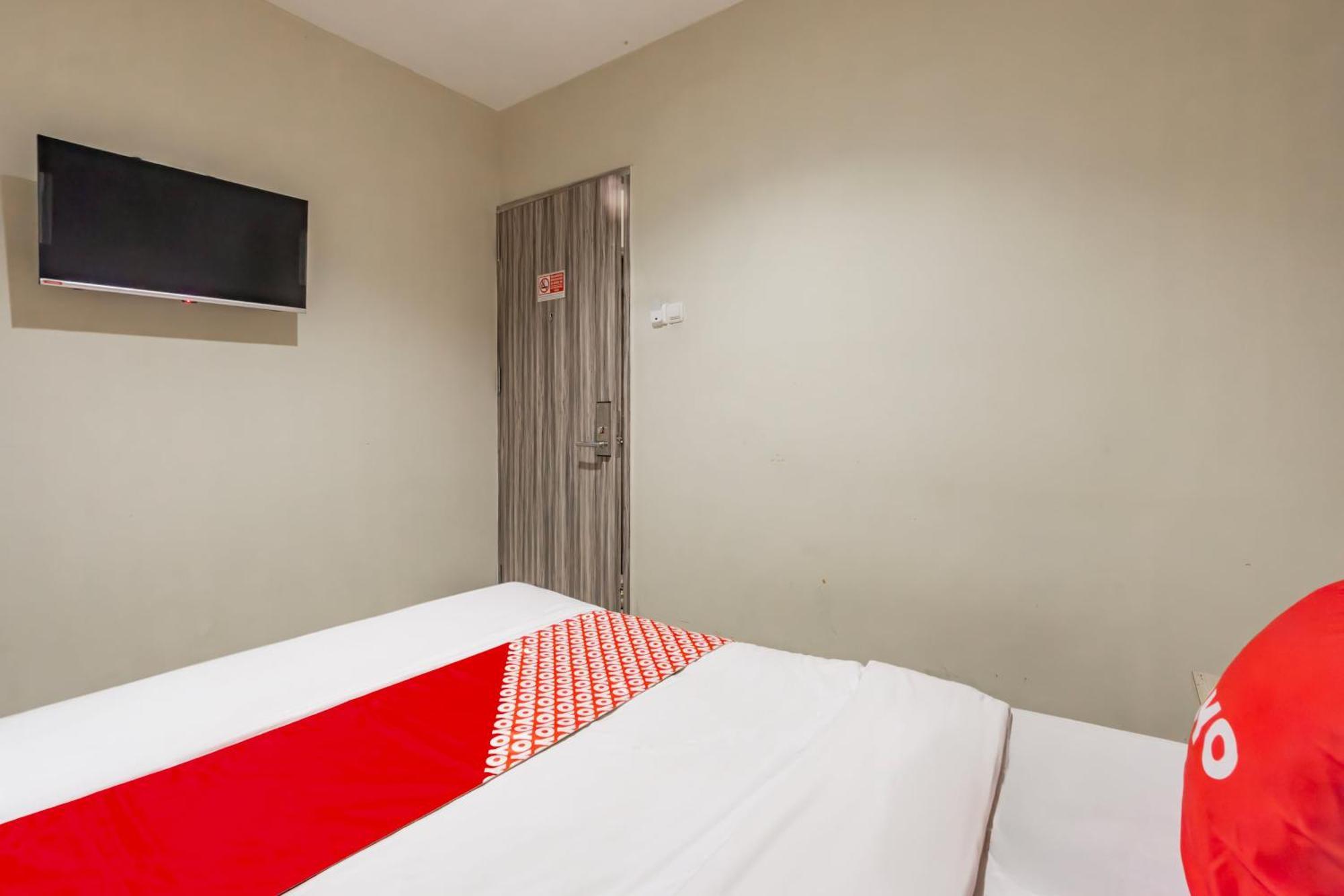 סוראבאיה Ace Business Hotel Galaxy מראה חיצוני תמונה