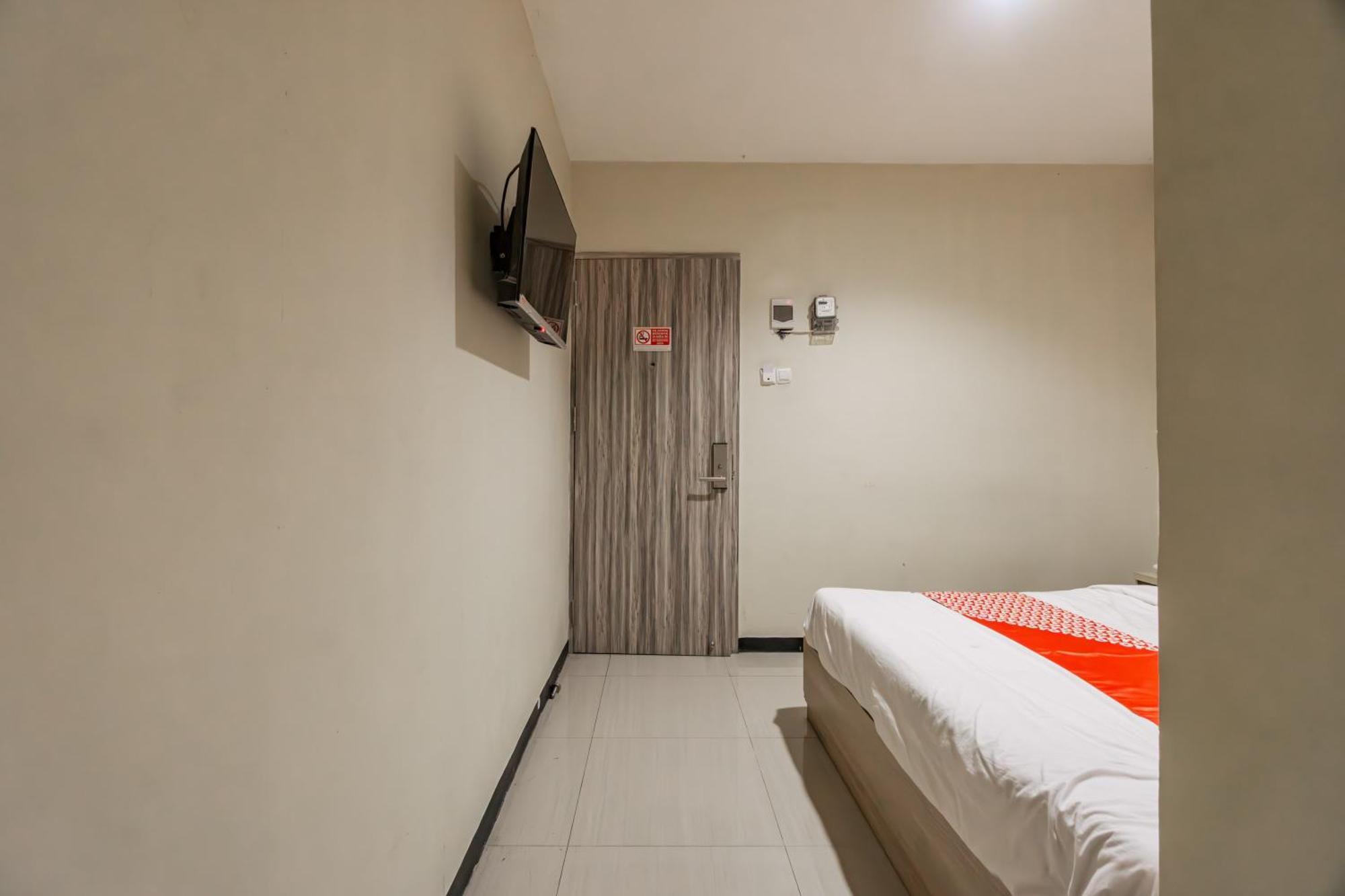 סוראבאיה Ace Business Hotel Galaxy מראה חיצוני תמונה